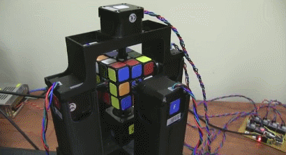 robot rubik's cube solver
