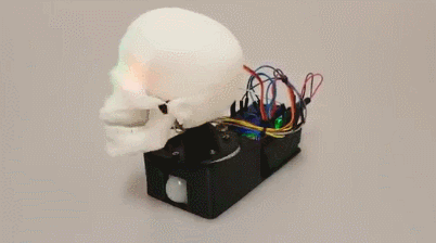 motion-detection-halloween-talking-skull