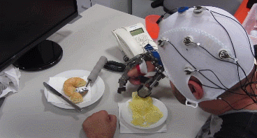 quadriplegics-brain-controlled-exoskeleton