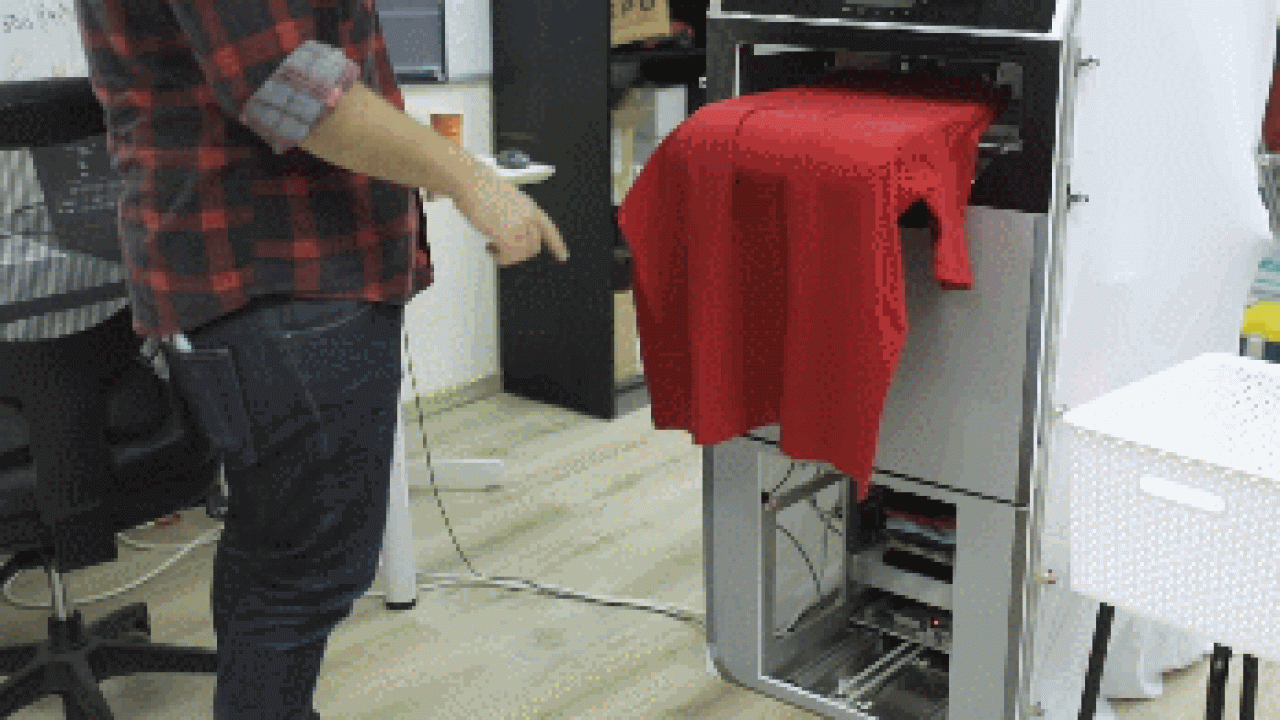 FoldiMate is a robot that folds all your clothing