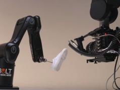 Bolt Mini Model Move 6-Axis Robot Arm for Video Production