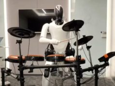 Xiaomi CyberOne Plays the Drums